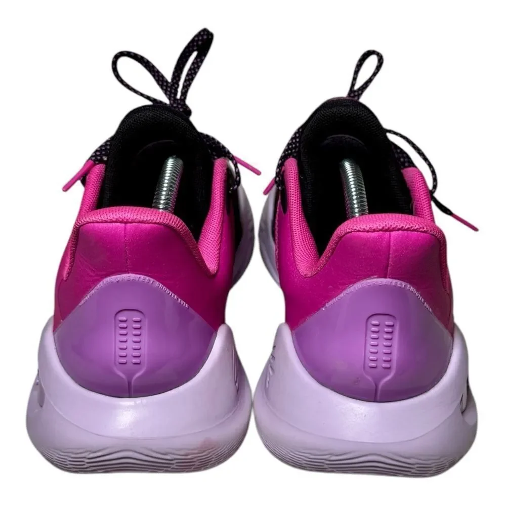 Under Armour wear toes